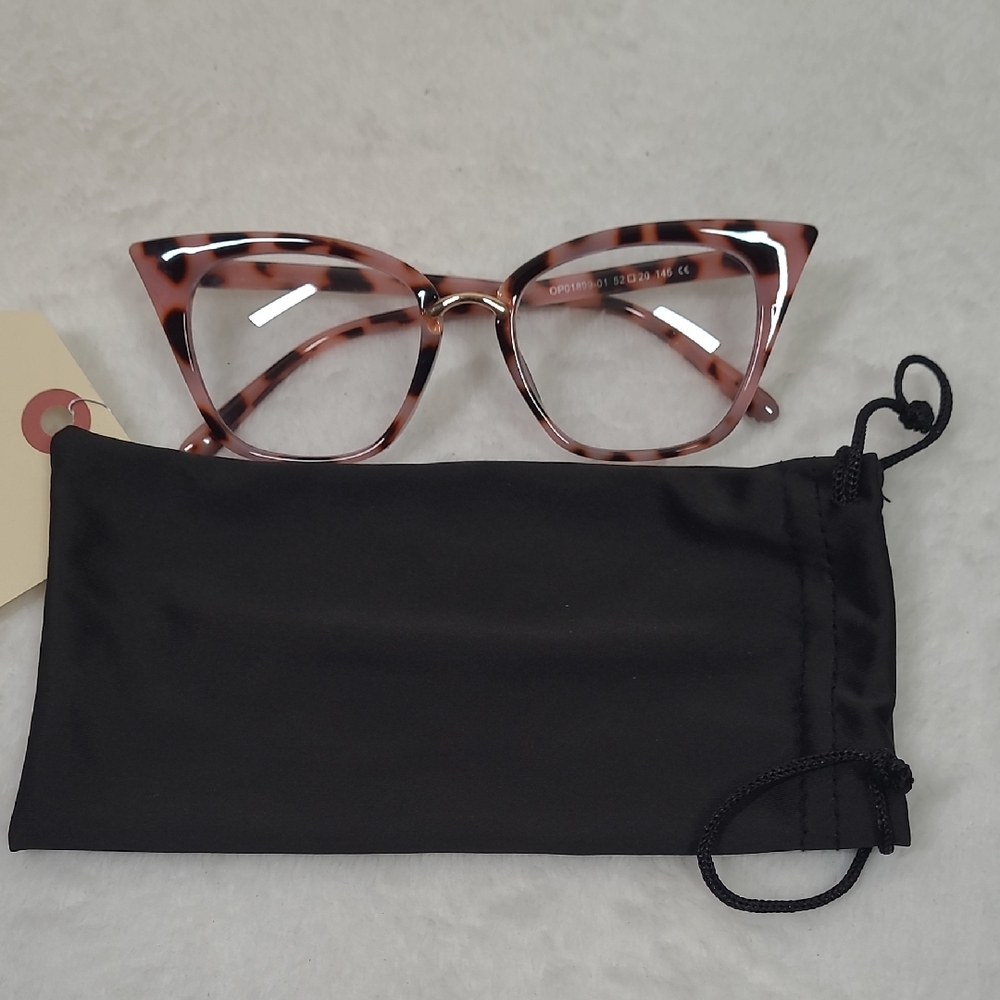 Tortoise Shell Cat-Eye Glasses